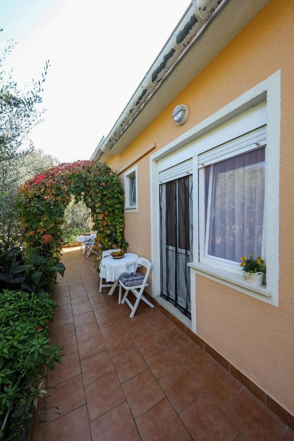 Apartments With A Parking Space Brbinj, Dugi Otok - 8160 Ngoại thất bức ảnh